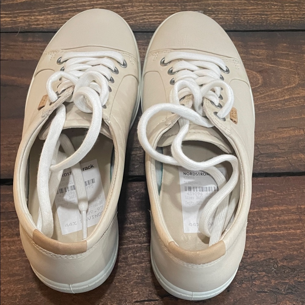 Ecco Women's Cream Sneakers